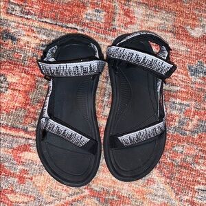 Teva Hurricane XLT2